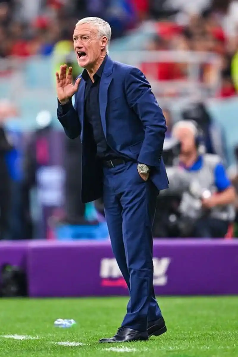 攻防两端的 攻防两端的